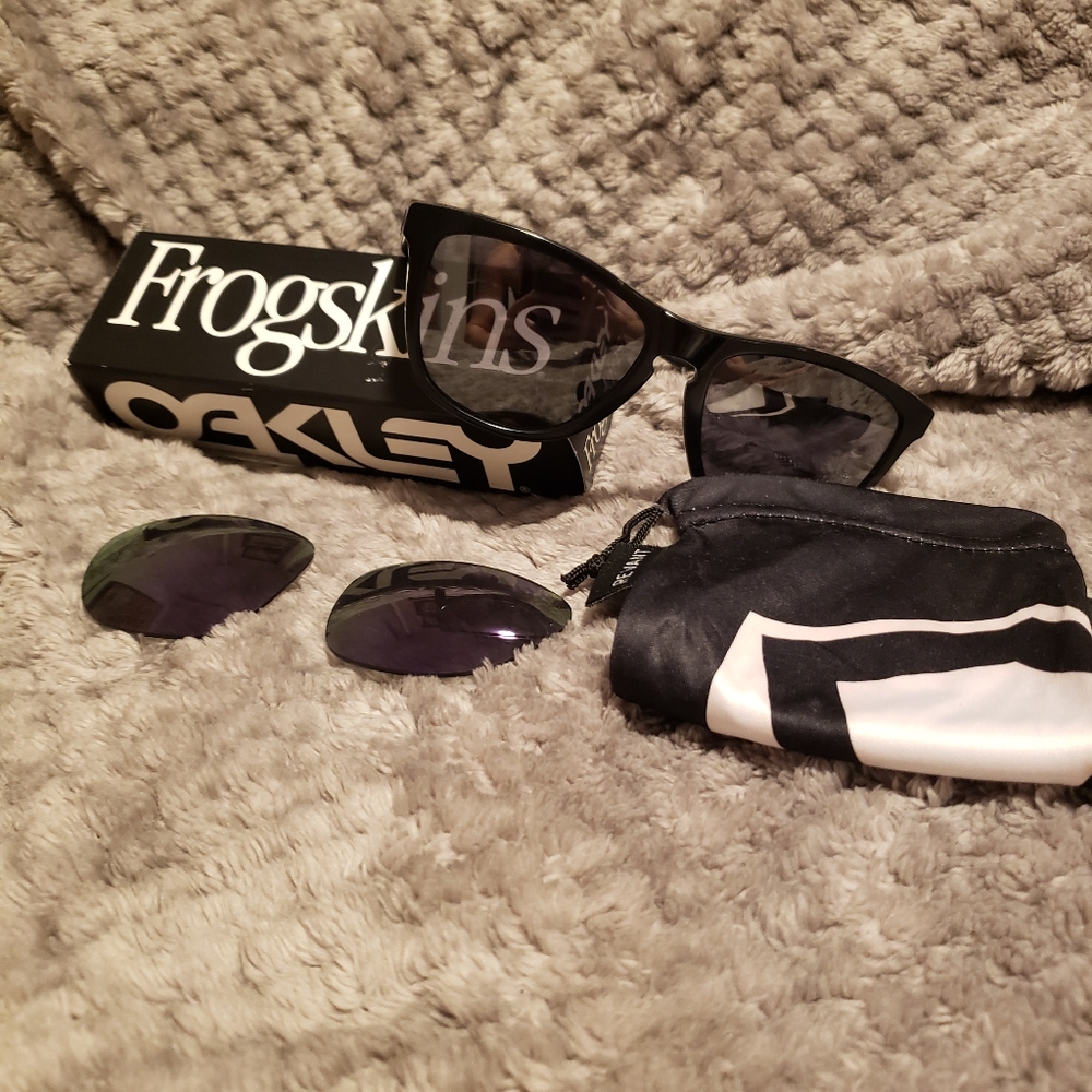 Oakley Frogskins Purple Lenses
